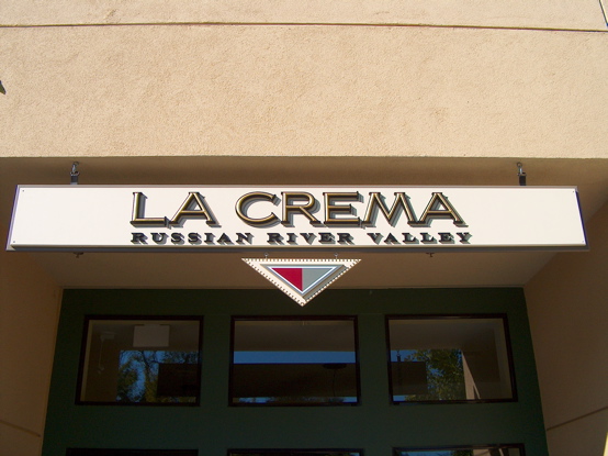 La Crema matted main sign with 23K gold 3D letters